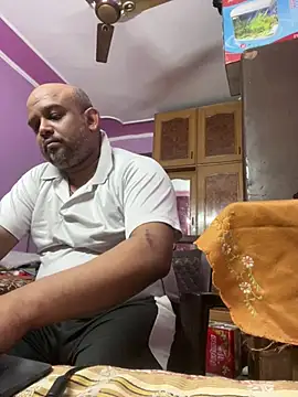 Dick_6inches_Delhi: διαδικτυακό σόου στην κάμερα
