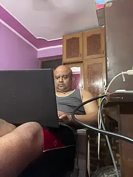 Show modela Dick_6inches_Delhi na web-kameri