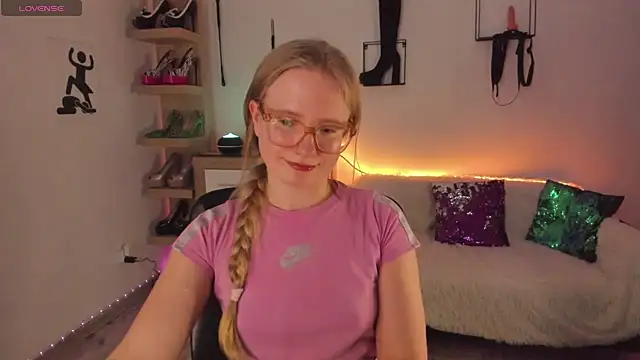 NancyHottie Adlı Modelin Canlı XXX Sohbeti