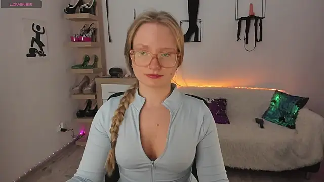 Chatroom XXX en direct de NancyHottie