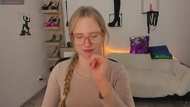 NancyHottie Webcam show