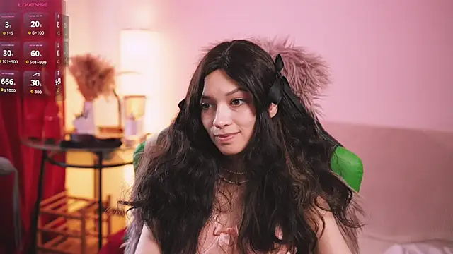 Chat +18 de YourDarlingVivian ao vivo