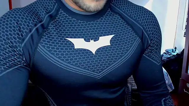 Pokazy przed kamerką – Tommy_Bred