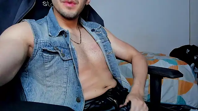 Tommy_Bred 网络视讯表演