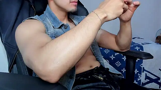 Tommy_Bredのウェブカメラショー