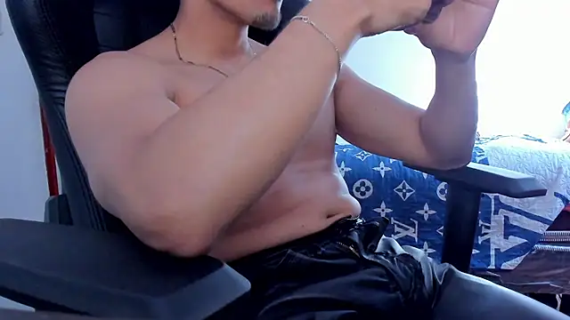 Tommy_Bred – webcam-show