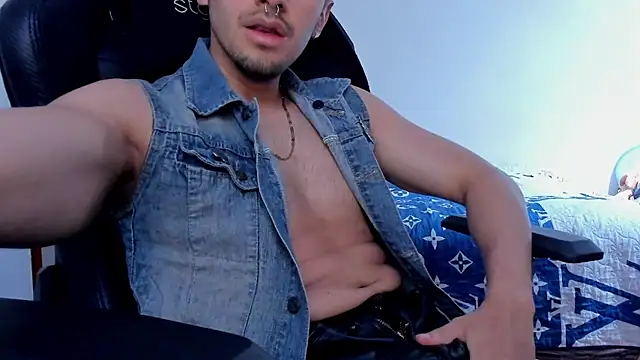 Tommy_Bred's Webcam Show