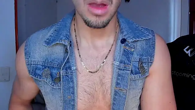 Tommy_Bred Adlı Modelin Web Kamerası Şovu