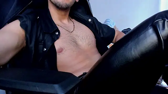 Show de Tommy_Bred na webcam