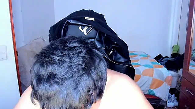 Tommy_Bred ওয়েবক্যাম শো