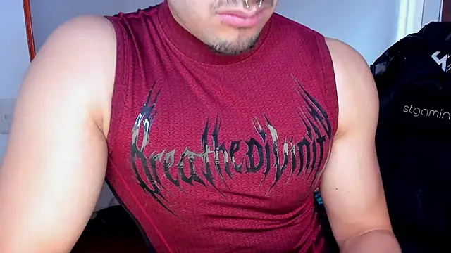 Tommy_Bred Webcam Show