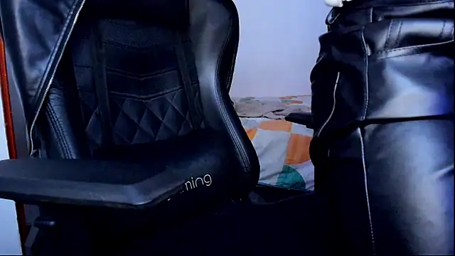 Tommy_Bred Шоу с уебкамера