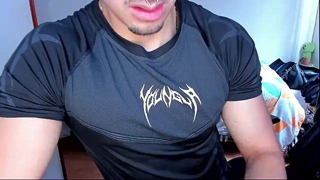 Tommy_Bred webcam show