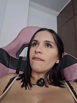 Sala de chat ao vivo de heyshaa