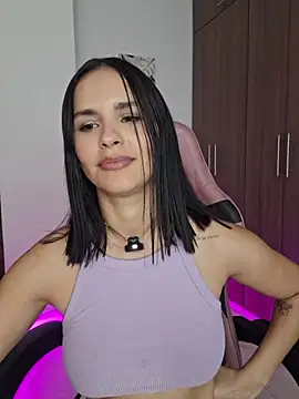 heyshaa's Live XXX Chat