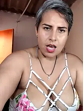 دردشة Yessi_rousse الجنسية المباشرة