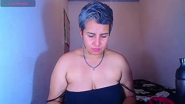 دردشة Yessi_rousse الجنسية المباشرة