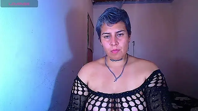 Yessi_rousse live XXX chat