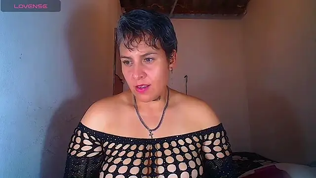Živý XXX chat Yessi_rousse