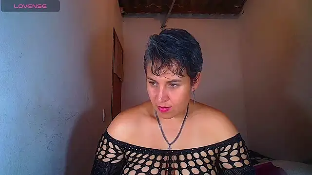 Yessi_rousse Live XXX-chat