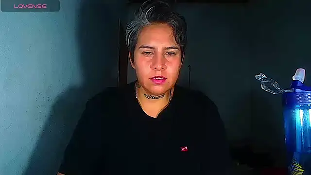 Yessi_rousse Adlı Modelin Canlı XXX Sohbeti