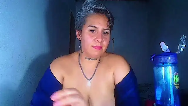 Yessi_rousse: απευθείας συνομιλία ΧΧΧ