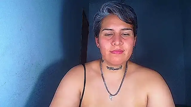 Živý XXX chat Yessi_rousse