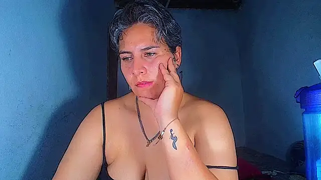 Yessi_rousse's Live XXX Chat
