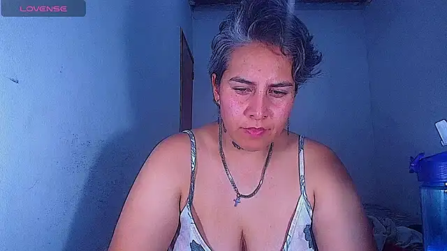 XXX chat uživo modela Yessi_rousse