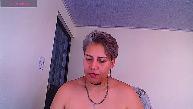 Yessi_rousseのライブXXXチャット