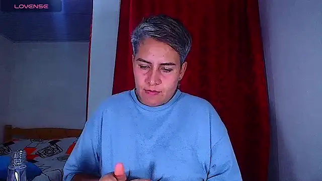 Živý XXX chat Yessi_rousse