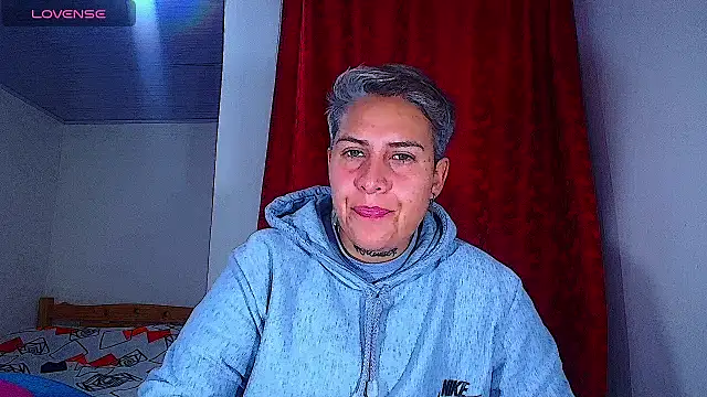 צ'אט XXX בשידור חי של Yessi_rousse