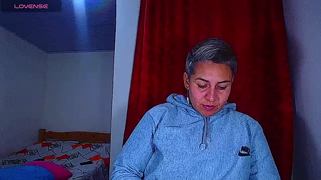 دردشة Yessi_rousse الجنسية المباشرة