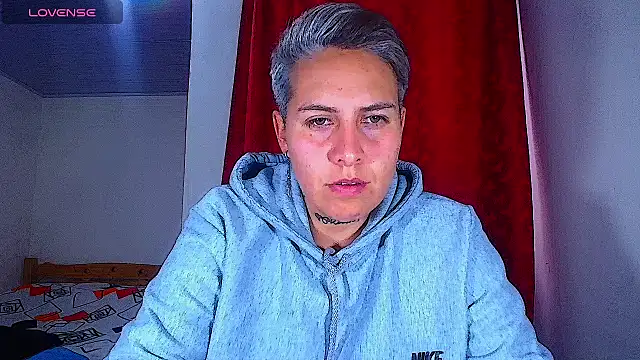Yessi_roussen Live XXX chat
