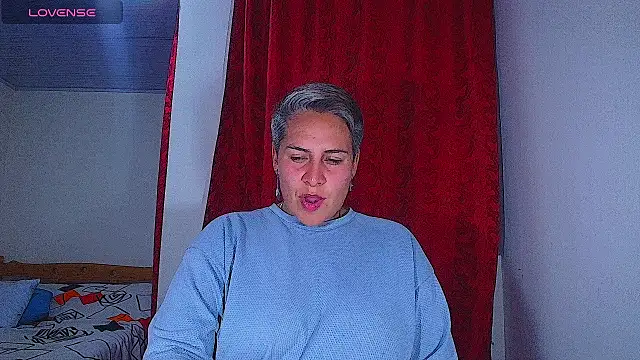 Yessi_roussen Live XXX chat