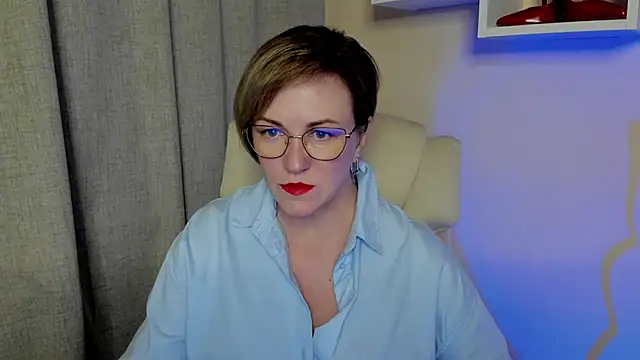 feliziaDesire Adlı Modelin Canlı XXX Sohbeti