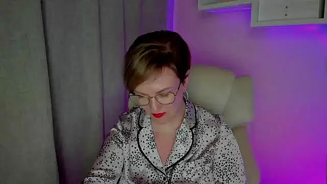 XXX chat uživo modela feliziaDesire