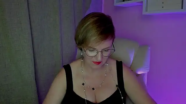 دردشة feliziaDesire الجنسية المباشرة