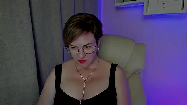 feliziaDesire 现场XXX聊天