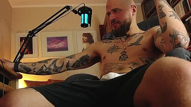 Pokazy przed kamerką – padr3jason