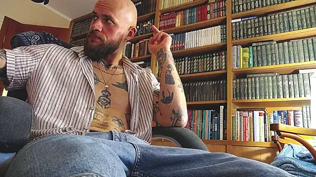 padr3jason: διαδικτυακό σόου στην κάμερα