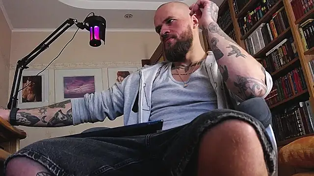 Pokazy przed kamerką – padr3jason
