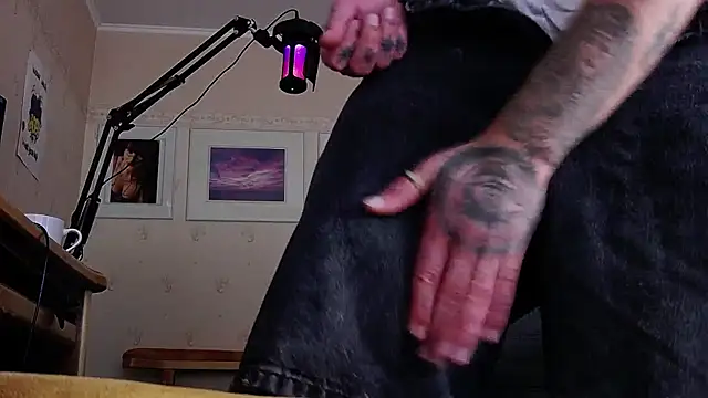 Pokazy przed kamerką – padr3jason