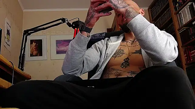 Show modela padr3jason na web-kameri