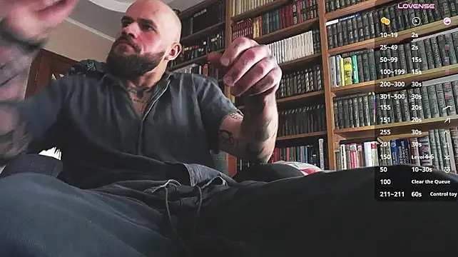 padr3jason: διαδικτυακό σόου στην κάμερα