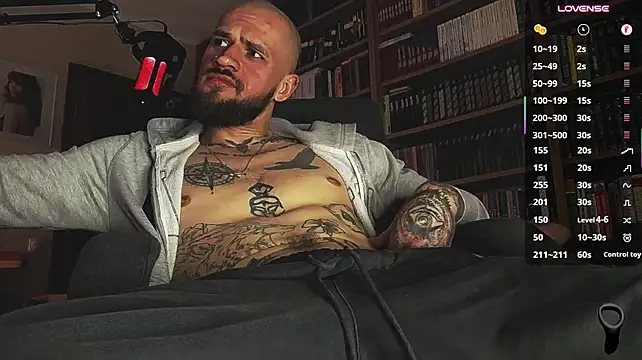 Show modela padr3jason na web-kameri