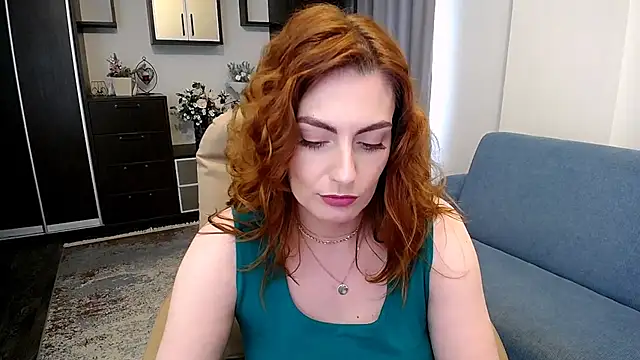 LindaLiony webcam show