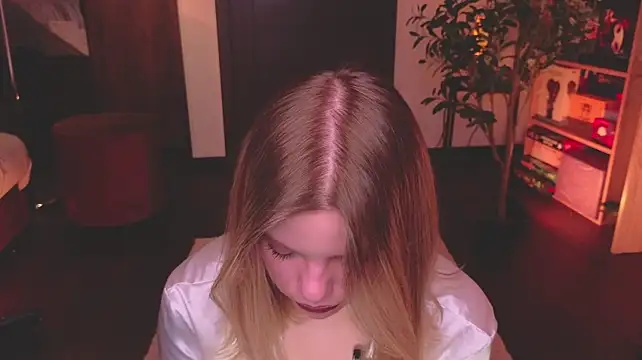 Pokazy przed kamerką – Hottie_Jane