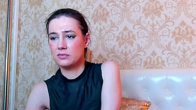 JuliaHunts Adlı Modelin Canlı XXX Sohbeti