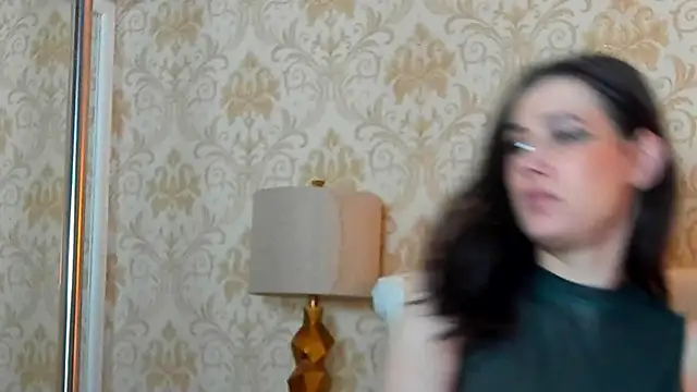 Chat XXX en directo de JuliaHunts